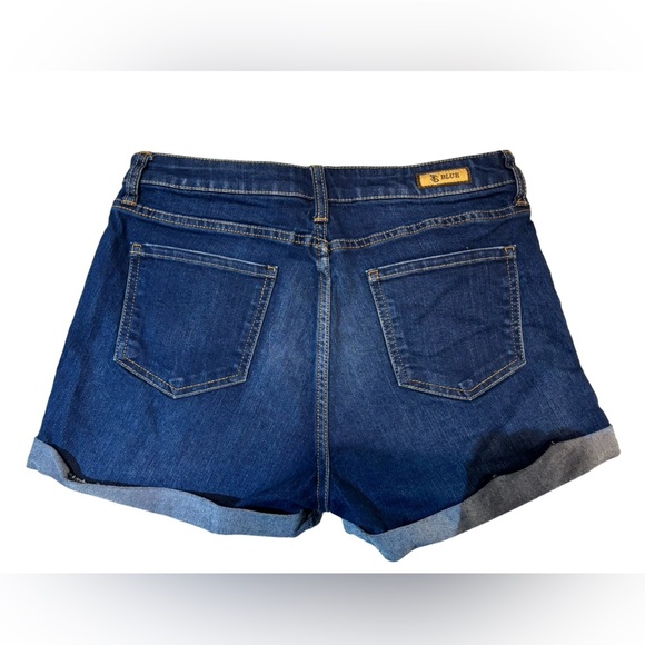 STS Blue Highwaist Size 11 Dark Denim‎ Jean Shorts - Picture 2 of 7